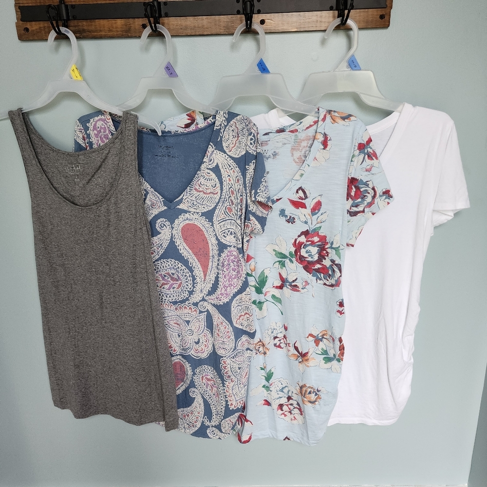 *EUC* Bundle of 3 Maternity Short Sleeve Shirts and Tank